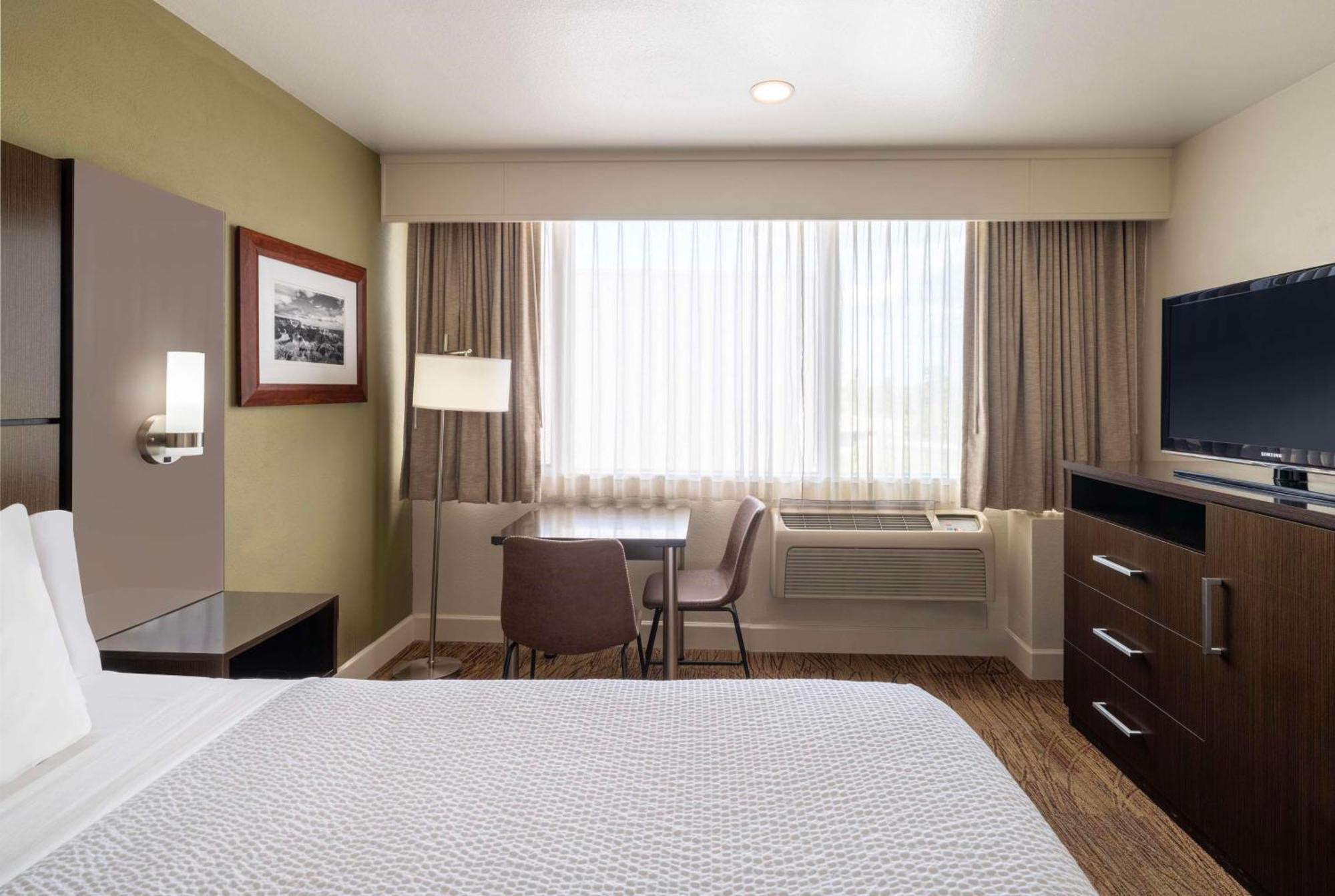 Best Western Pony Soldier Inn & Suites Flagstaff Exterior photo